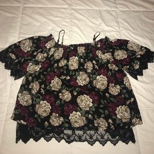 NWOT XL cold shoulder blouse